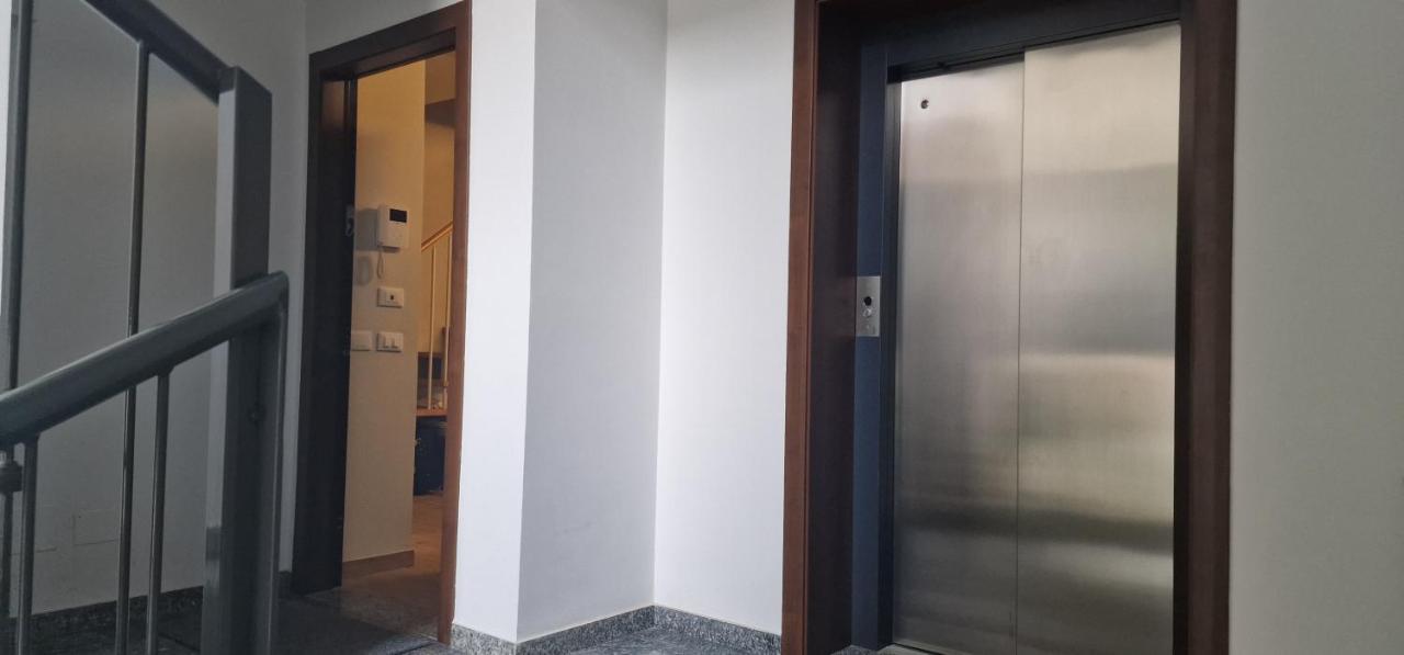 Charmant E Spazioso Monolocale A Due Passi Dalla Martesana Milão Exterior foto